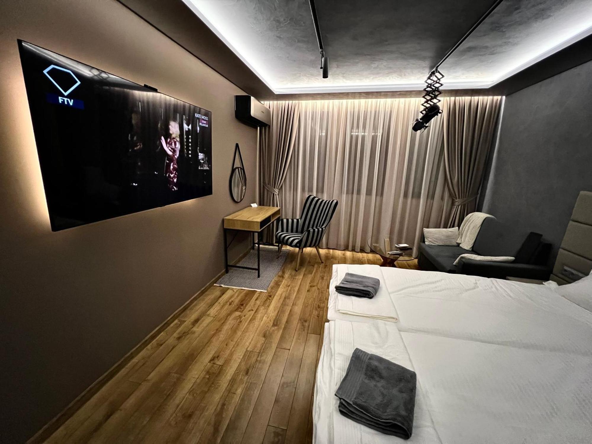 Apartament Varosha Luxury Lovetch Extérieur photo